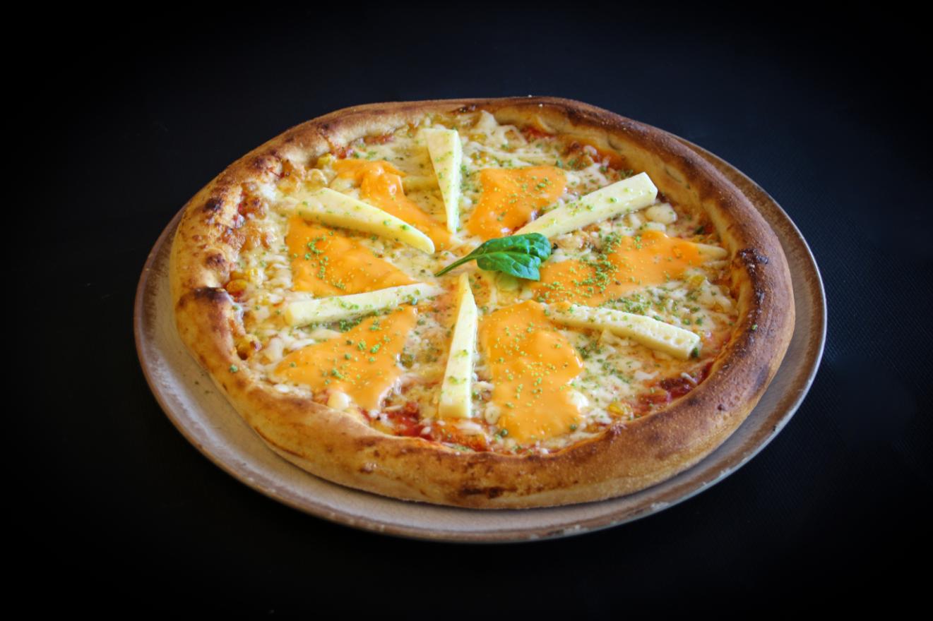 Five Cheese Pizza